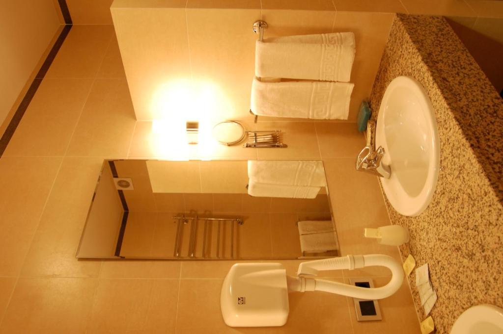 Hotel Westa Minsk Room photo