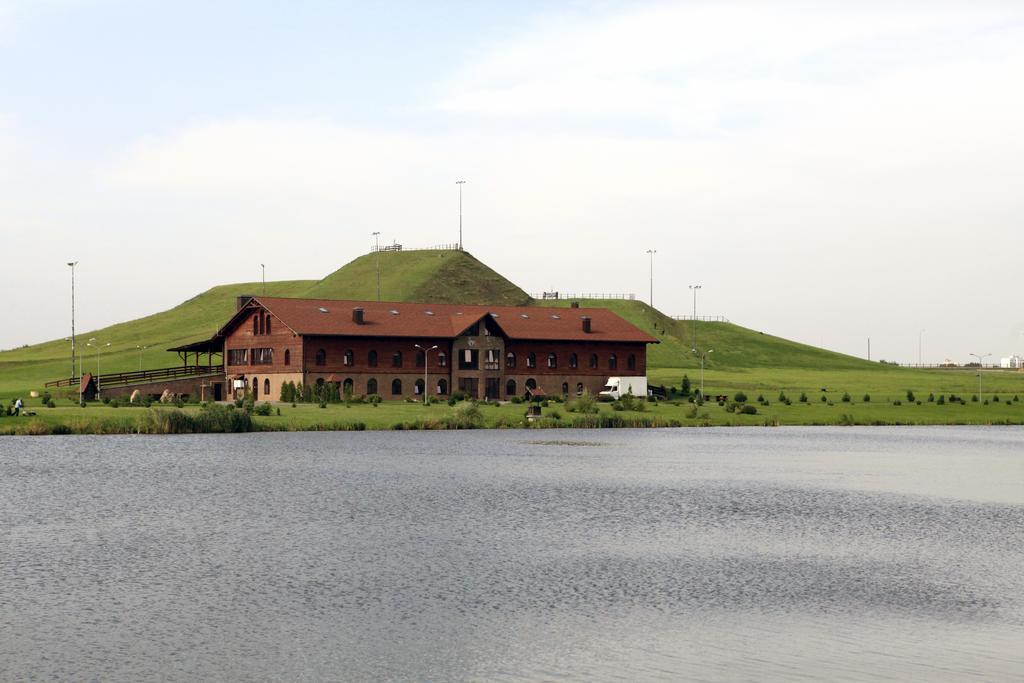 Hotel Westa Minsk Exterior photo